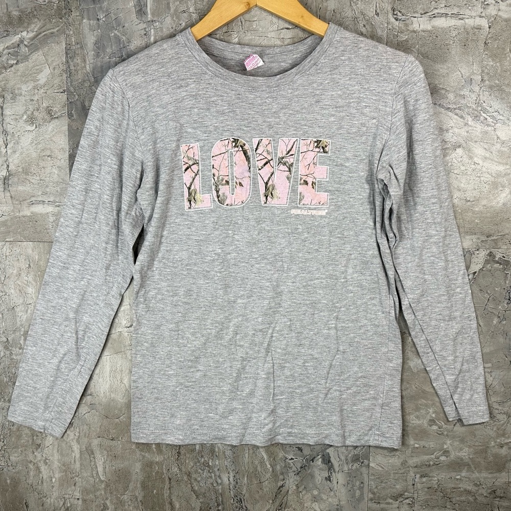 Gray‎ Long Sleeve 'LOVE' Shirt RealTree print Size Kids Large 10-12
